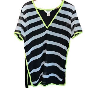 Lucky & Coco black, white and‎ neon yellow v-neck short sleeved tunic size small